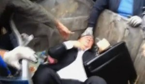 Ukraine : un proche de l'ex-président Ianoukovitch jeté dans une poubelle