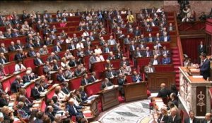 Discours de Manuel  Valls : quand l'UMP - Jean-François Copé compris- applaudit !