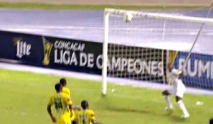 LdC CONCACAF - Le lob d’Espíndola