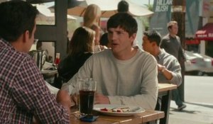 No strings attached - Trailer (VO)