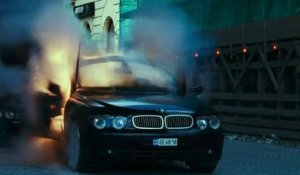 Die Hard : Belle journée pour mourir - Bande-annonce n°1 (VOST)