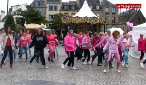 Quimper. Un flashmob pour lancer "Octobre rose"