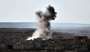 Syrie : images des frappes aériennes américaines sur la ville de Kobané