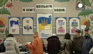 Ukraine : des législatives malgré la guerre civile dans l'Est