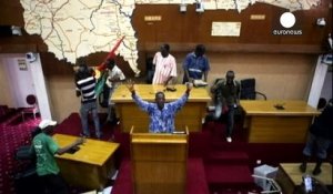 Burkina Faso : l'armée aux commandes avec l'accord de Compaoré ?