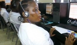 Sierra Leone, Un centre d'appeler pour aider les malades d'Ebola