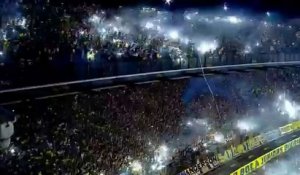 Ambiance de malade au stade de Football de la Bombonera pour la Copa Sudamericana