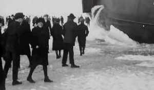 Risquer sa vie pour admirer un navire Brise-glace - Icebreaker