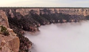Une mer  de nuages dans le Grand Canyon !