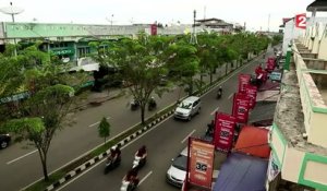 Indonésie : dix ans après le tsunami, la ville de Meulaboh renaît