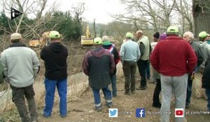 Aude : des viticulteurs mobilisés pour curer le lit de la Berre