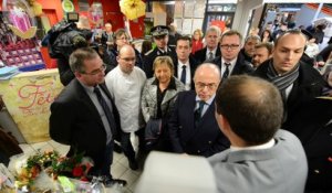 Visite du ministre de l'Intérieur Bernard Cazeneuve à Calais