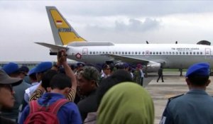Crash d'AirAsia : les premiers corps rapatriés à Surabaya