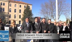 AGDE - 2015 - VIDEO - Hommage solennel aux victimes de CHARLIE HEBDO sur le parvis de la mairie