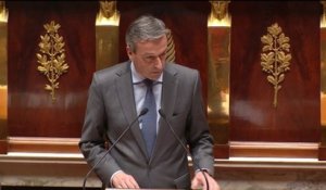 Philippe Vigier (UDI) "salue"le gouvernement pour son "attitude" face aux attentats