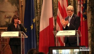 John Kerry : "Je voulais être ici avec vous, à Paris"