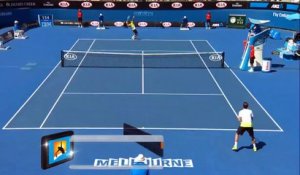 Tennis / Open d'Australie 2015 : un ramasseur de balles se prend un service à 196 km/h dans les parties