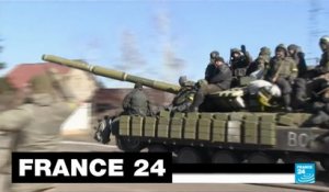 UKRAINE - La débâcle de l'armée ukrainienne, fuyant Debaltseve sous les bombes