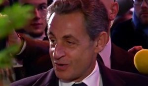 Sarkozy sur Hollande : "Encore une promesse non tenue" - ZAPPING ACTU DU 25/02/2015