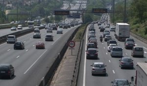 Paris: des voies d'autoroutes bientôt réservées aux bus et taxis