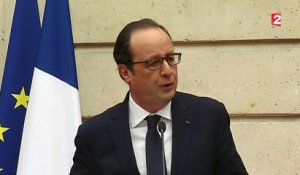 François Hollande réagit au crash en Argentine