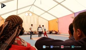 Des cours de lutte pour les jeunes réfugiés de Zaatari