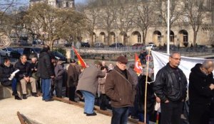 200 retraités manifestent à Quimper