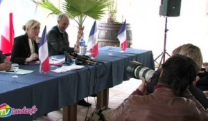 Conférence de presse de Marine Le Pen dans les Landes: les questions