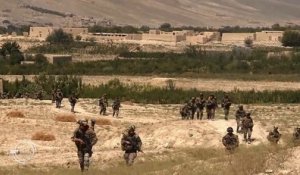 Journal de la Défense :  Afghanistan : du déploiement aux premiers engagements des forces françaises