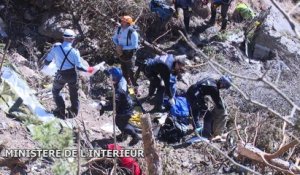 Hélitreuillage et recherches sur la zone du crash du vol Germanwings 4U9525