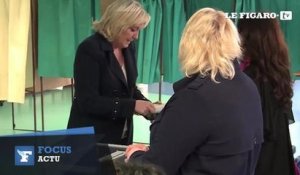 Départementales: Marine Le Pen chahutée par les Femen à Henin-Beaumont