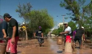 Inondations et glissements de terrain mortels au Chili