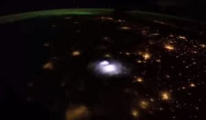 A quoi ressemble un orage vu de l'espace ?