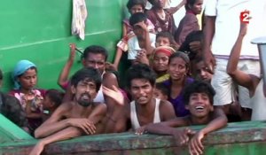 Des migrants appellent à l'aide au large de la Thaïlande