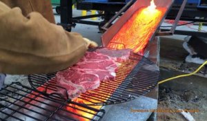 Chauffé ses Steaks à la lave, nouveau barbecue !