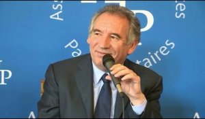 François Bayrou, invité de l'Association des Journalistes de la Presse Parlementaire - 130515