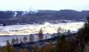 Tsunami causé par un énorme glissement de terrain