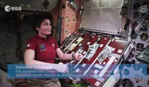 Une astronaute de l’ESA nous montre comment préparer une tortilla dans l’espace ?