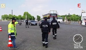 La police lance une opération contrôle pour les autocars à Paris