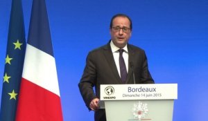 Hollande veut "préserver la loi Evin"