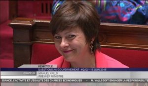 Valls rend hommage à Carole Delga "qui va quitter le gouvernement dans quelques heures"