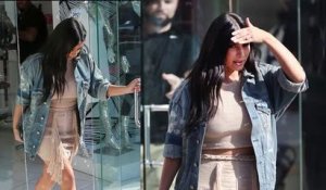 Kim Kardashian défie le style de maternité avec des talons et un top court