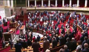 Minute de silence de l'Assemblée en hommage aux victimes des attentats