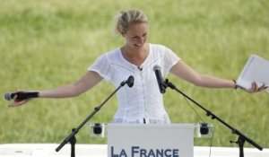 Maréchal-Le Pen: "bleu, blanc, rouge", pas "black, blanc, beur"