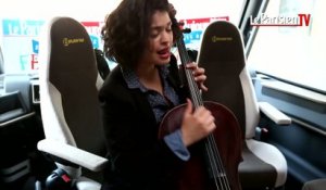 La violoncelliste Ana Carla interprète "te me fuiste" en live