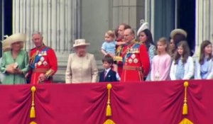 Scandale à Buckingham Palace : La photo qui choque la Grande-Bretagne