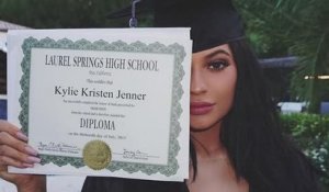 Kendall et Kylie Jenner célèbrent le diplôme de Kylie