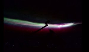 Aurore boréale vue depuis l'ISS