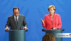 Conférence de presse conjointe avec la chancelière Angela Merkel au sujet des migrants