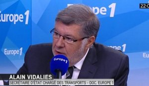 Contrôle dans les trains : Alain Vidalies préfère "discriminer pour être efficace" - ZAPPING ACTU DU 25/08/2015